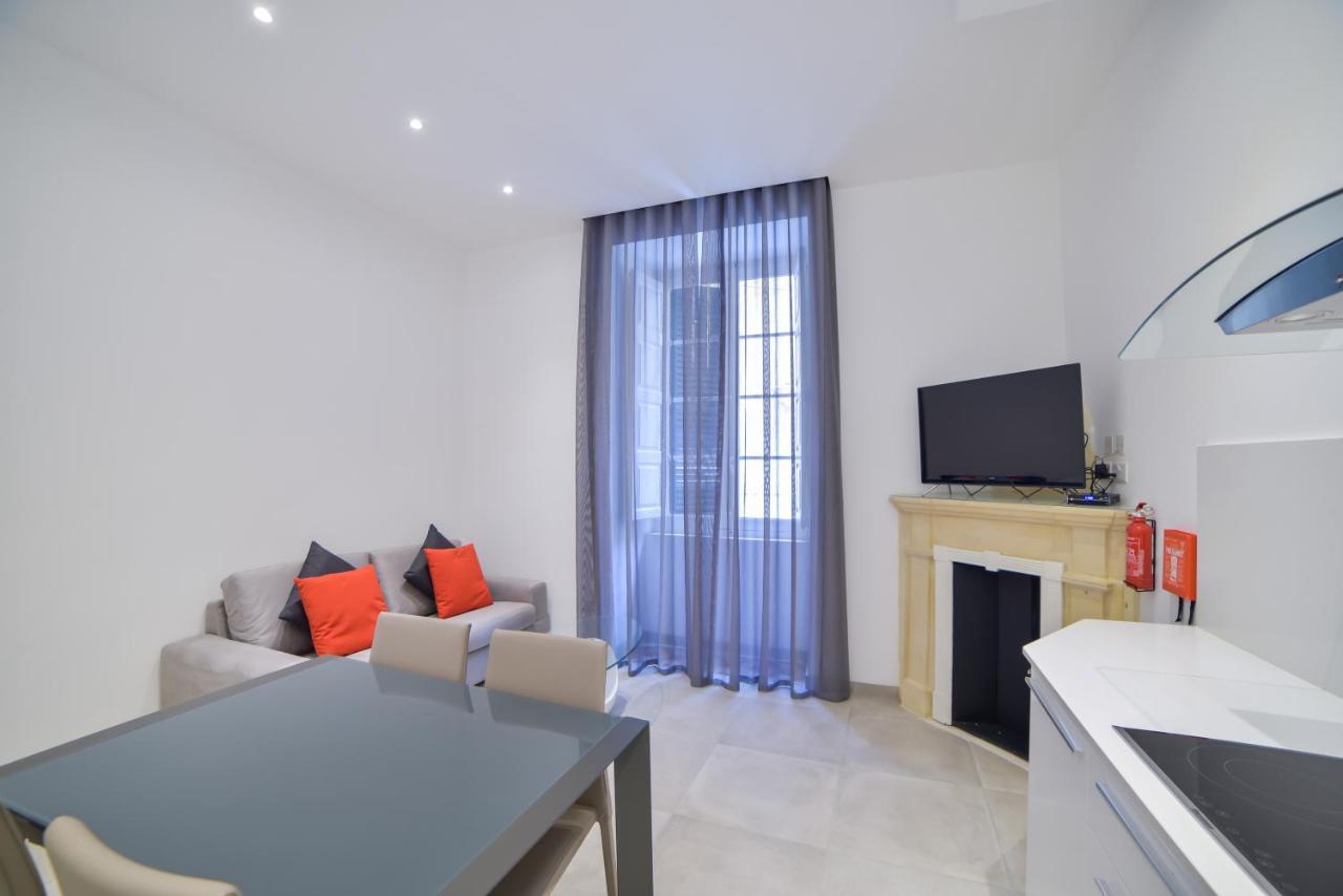 Ca2- City Central Apartment 2 อิล-เฟอร์ยานา ภายนอก รูปภาพ
