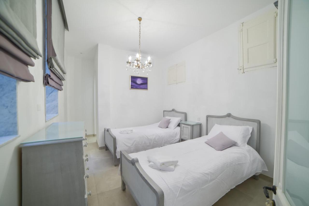 Ca2- City Central Apartment 2 อิล-เฟอร์ยานา ภายนอก รูปภาพ